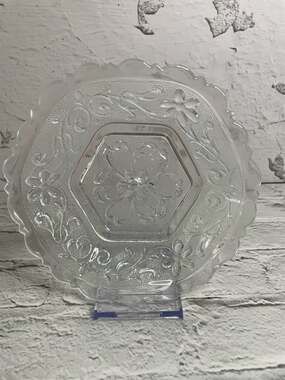Vintage Indiana Glass Co. Tiara Sandwich Pattern Clear Glass Hexagon Bowl